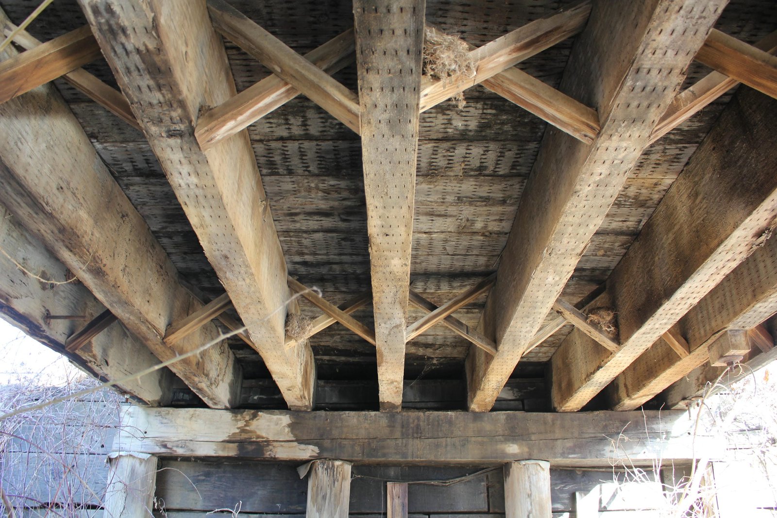 Under approach span